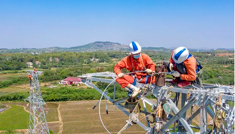 湖北首個(gè)不停電直流系統(tǒng)“掏芯”改造工程完工